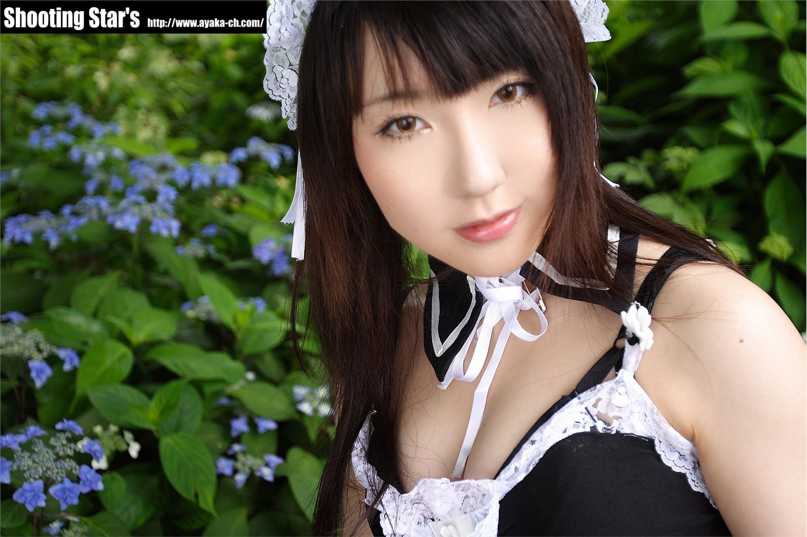 [Cosplay]  Sexy Maid with big boobs